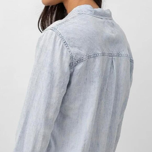 ✨ Rails Ingrid Raw Hem Shirt Button Down Lyocell Linen Blue Light Acid Wash - Picture 2 of 11